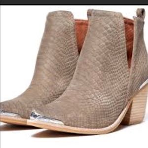 Jeffrey Campbell Cromwell Booties